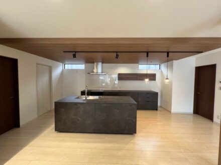 LINE_ALBUM_西迫邸_250312_2