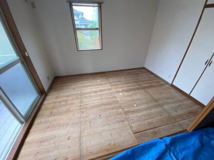 LINE_ALBUM_坂口AP 102号室_250430_3